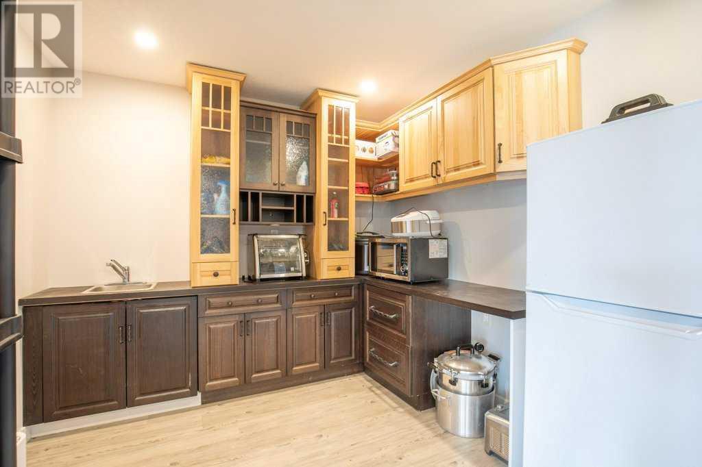 39525 Highway 766 Property Photo 34