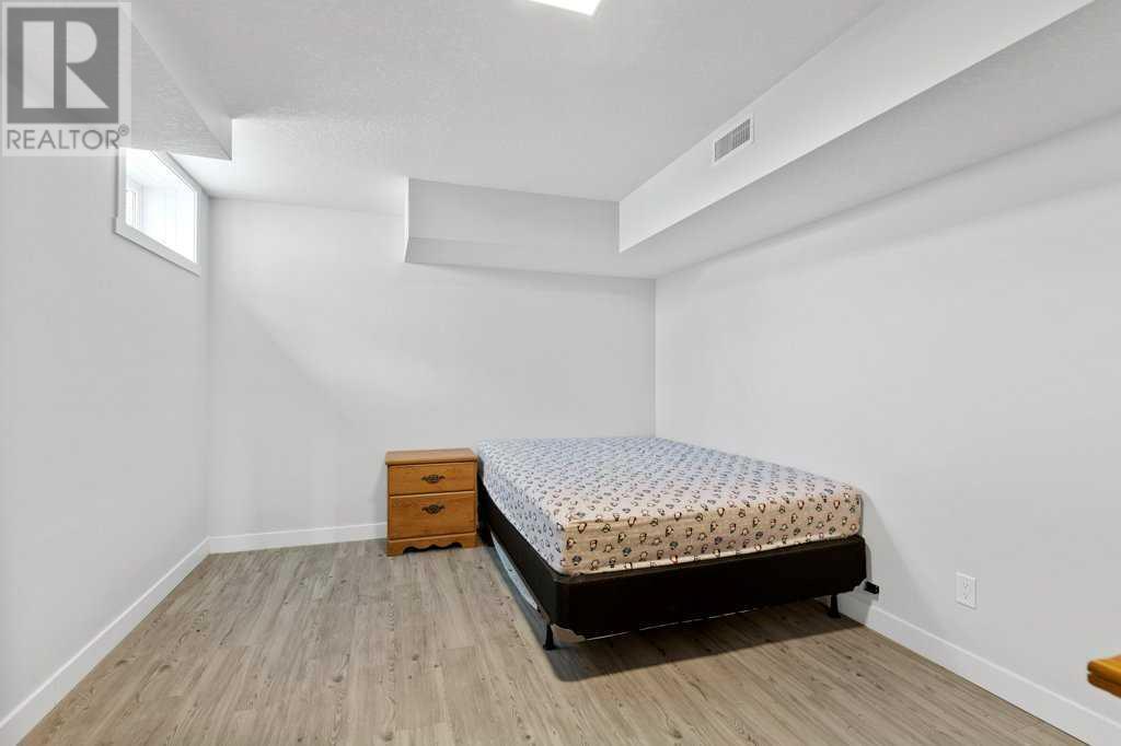 39525 Highway 766 Property Photo 36