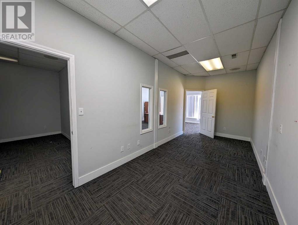 2, 677 South Railway Street Se Property Photo 16
