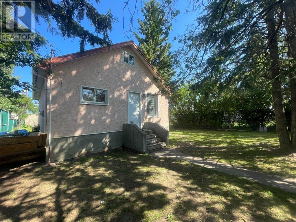 5330 4 Avenue Property Photo 2