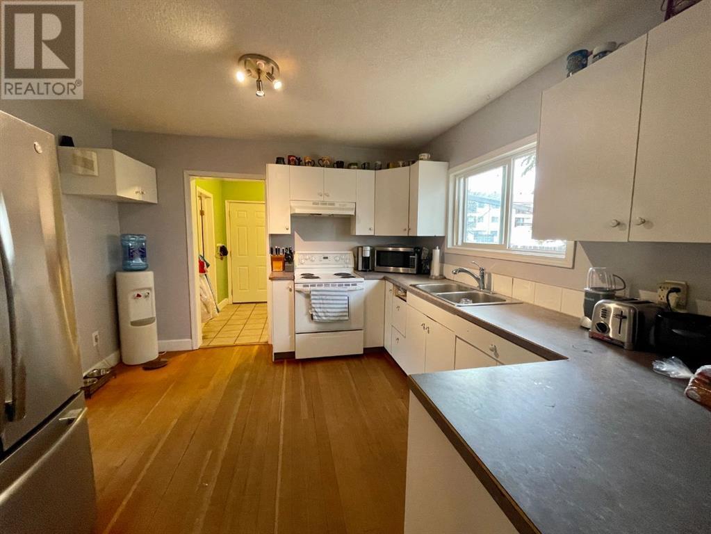5330 4 Avenue Property Photo 11