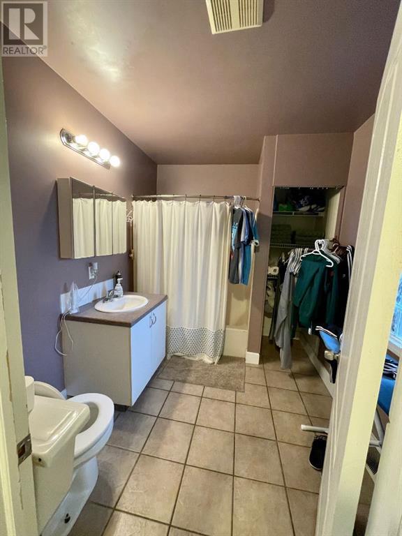 5330 4 Avenue Property Photo 18