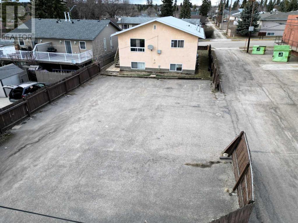 5015 7 Avenue Property Photo 2