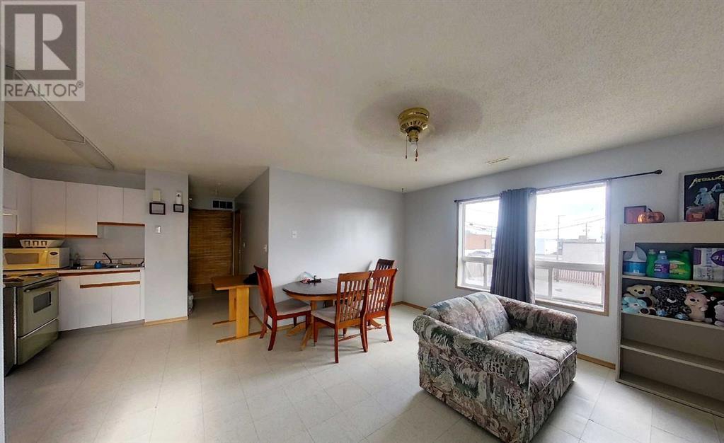 5015 7 Avenue Property Photo 3