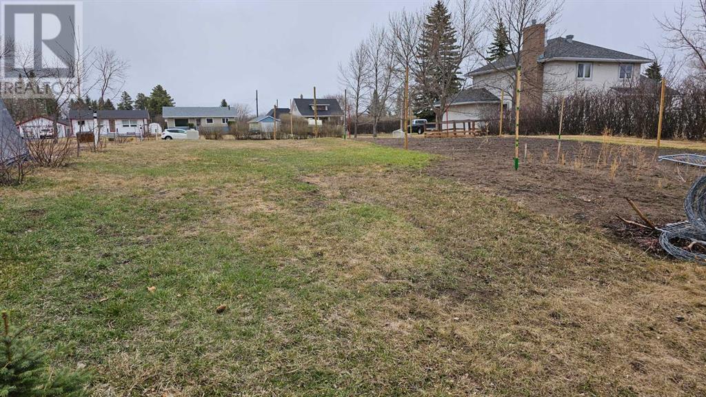 5406 50 Street Property Photo 4