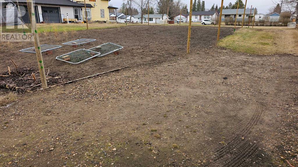 5406 50 Street Property Photo 5