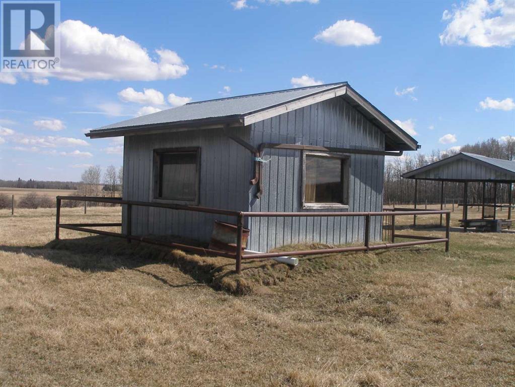 Twp Road 420 Road Ne Property Photo 32