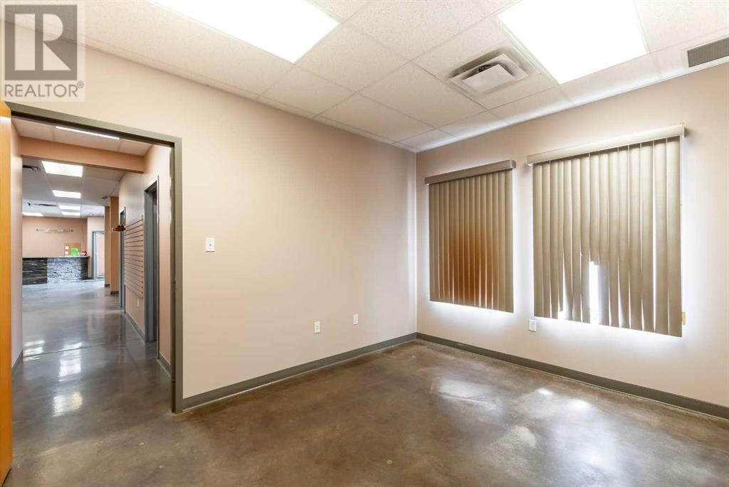 662 16 Street Sw Property Photo 17