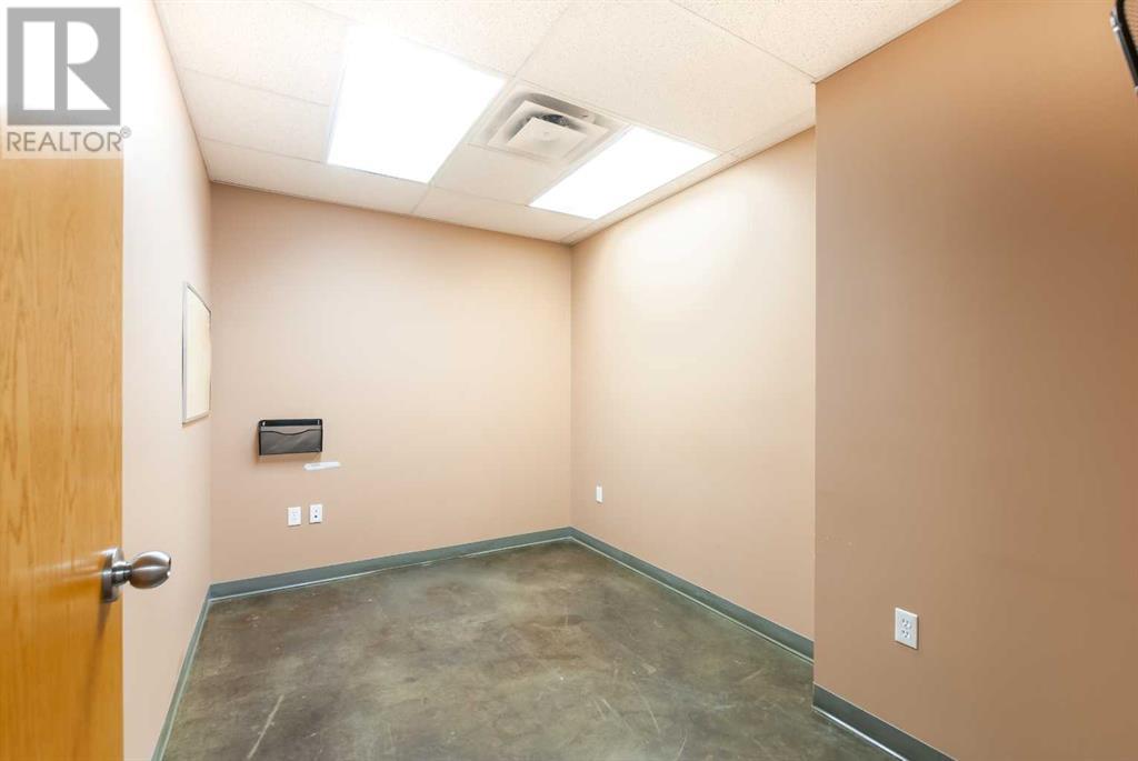 662 16 Street Sw Property Photo 18