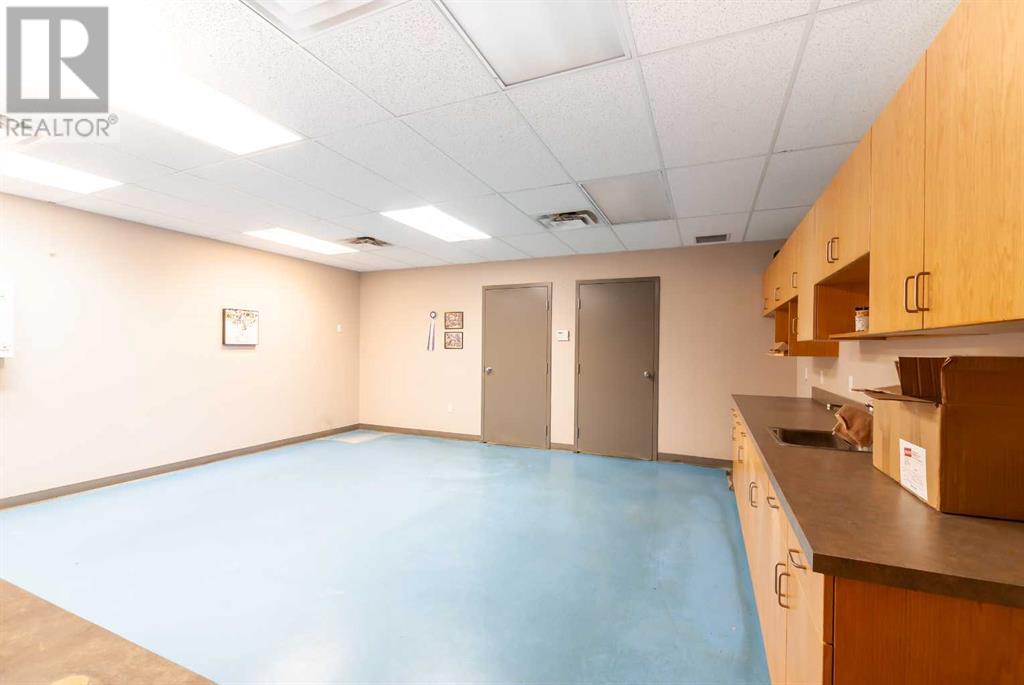 662 16 Street Sw Property Photo 29
