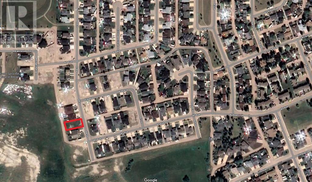 4006, 4008 68 Street Property Photo 2