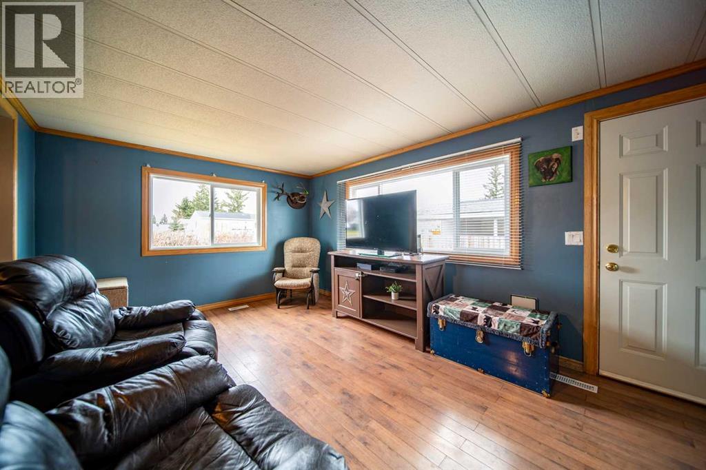 509 2 Avenuecrescent Property Photo 3