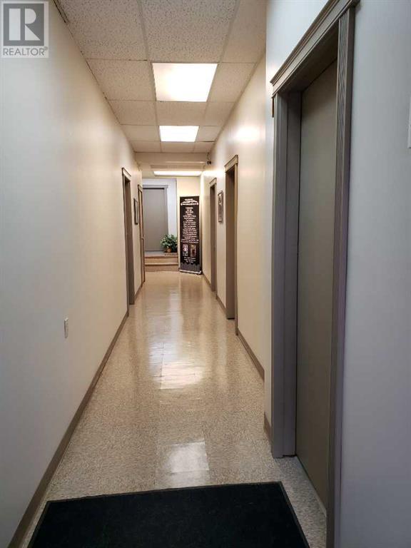 515 50 Street Property Photo 7
