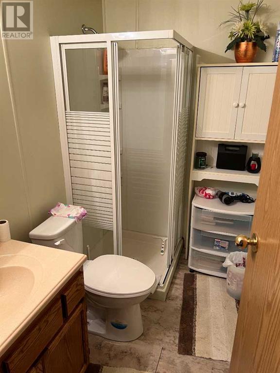 407 9 Street Property Photo 13