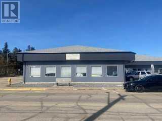 5104 51 Ave Property Photo 1