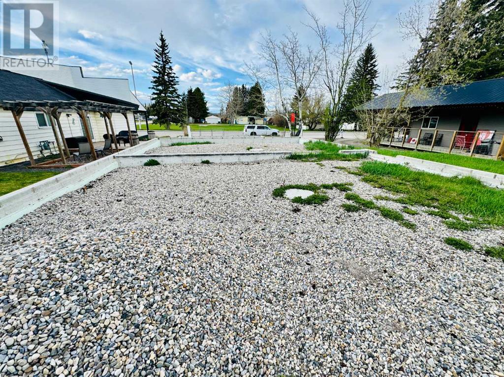 5135 50 Avenue Property Photo 5