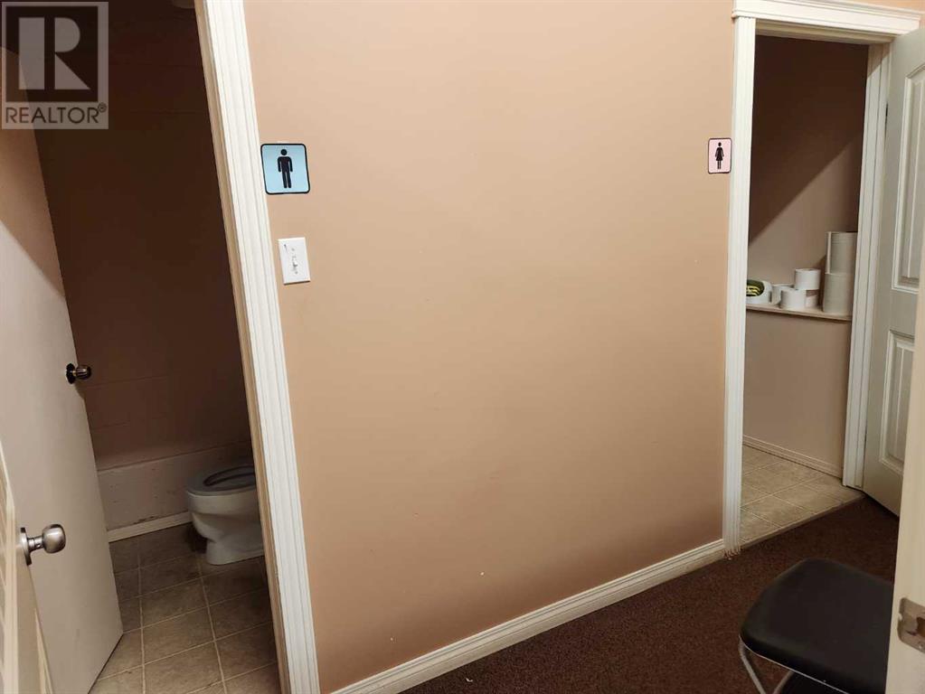 5014 50 Avenue Property Photo 11