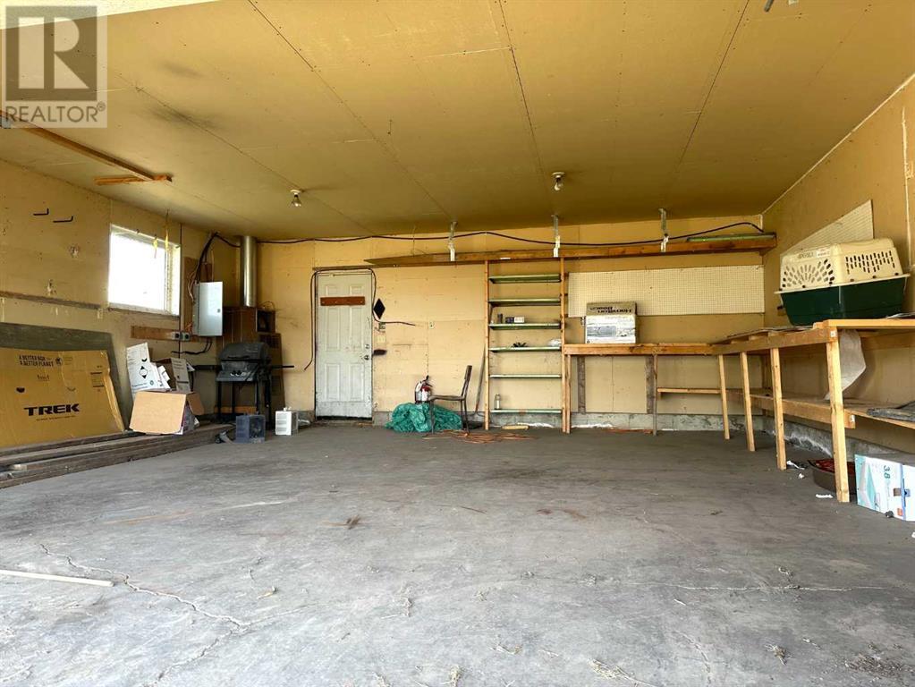 61039 Hwy 672 Property Photo 9
