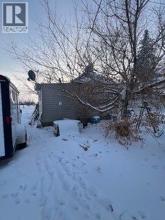 428 3 Avenue E Property Photo 3