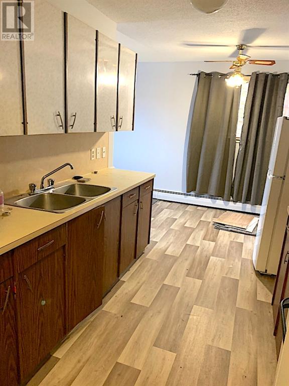 4211 Bow Trail Sw Property Photo 5