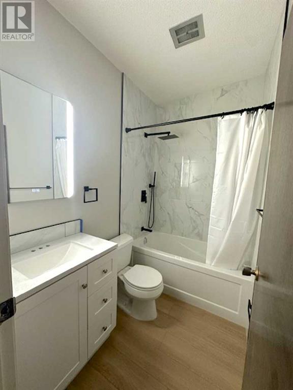 4211 Bow Trail Sw Property Photo 11