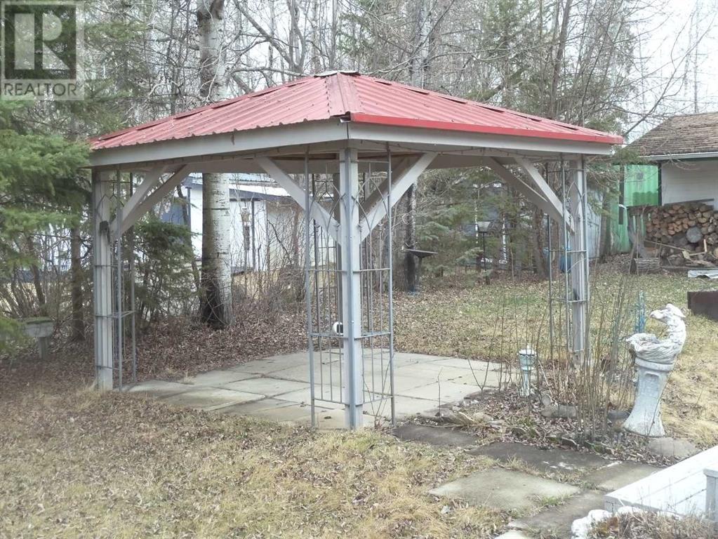 109, 15538 Old Trail Property Photo 3