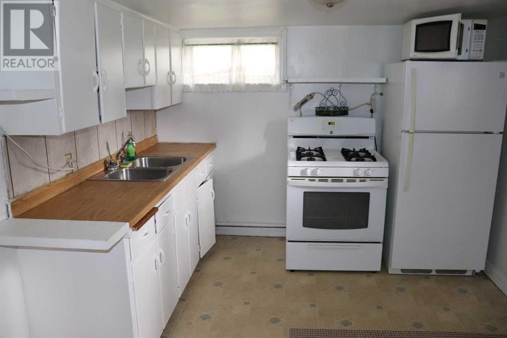 4723 5 Avenue Property Photo 4
