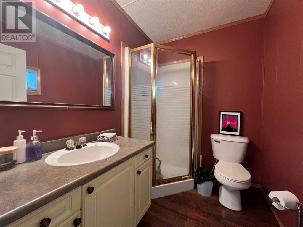 319 50 Street Property Photo 17