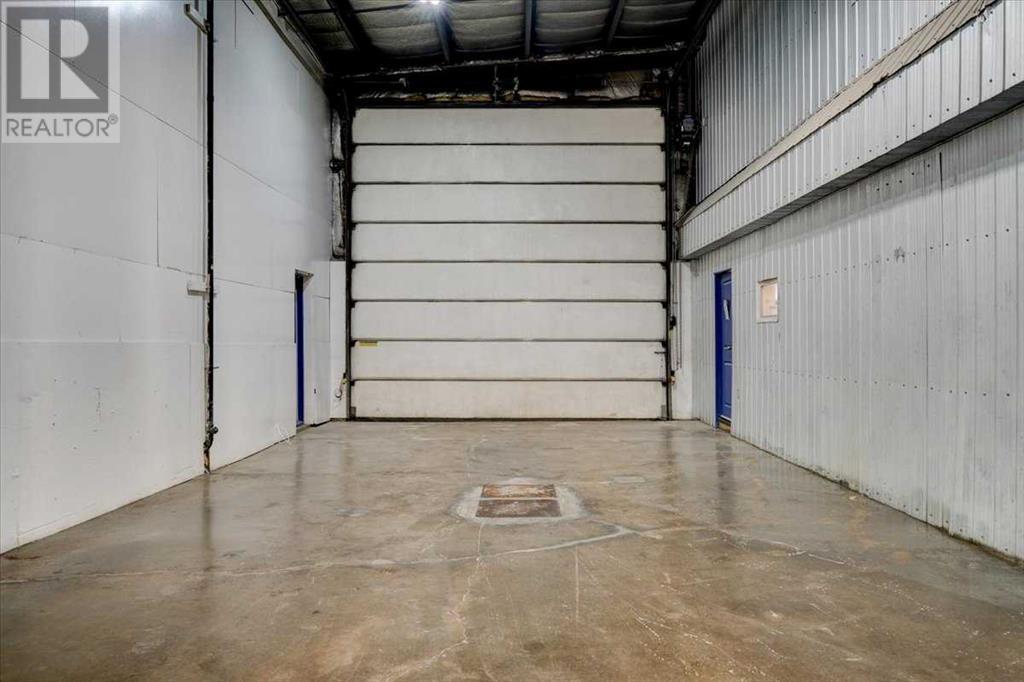 9113 111 Street Property Photo 23