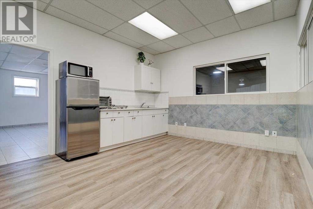 9113 111 Street Property Photo 30
