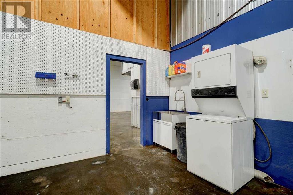 9113 111 Street Property Photo 35