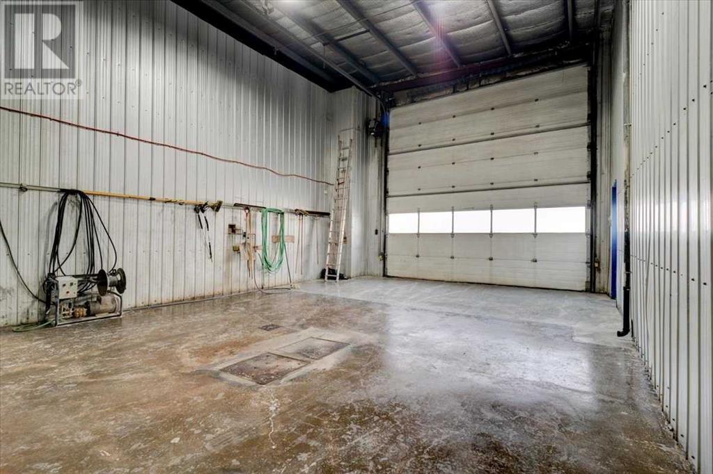 9113 111 Street Property Photo 37