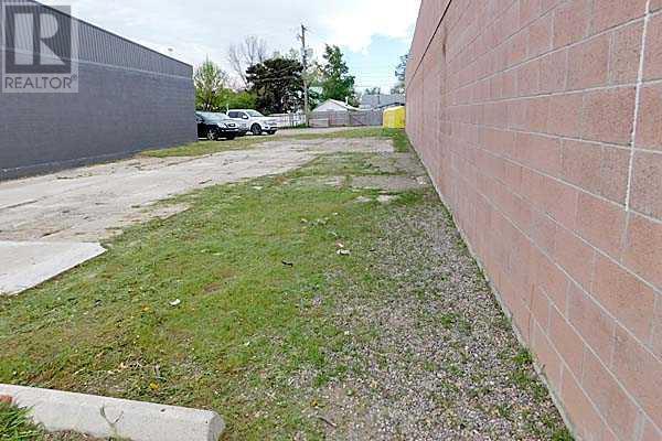 135 49th Avenue W Property Photo 1