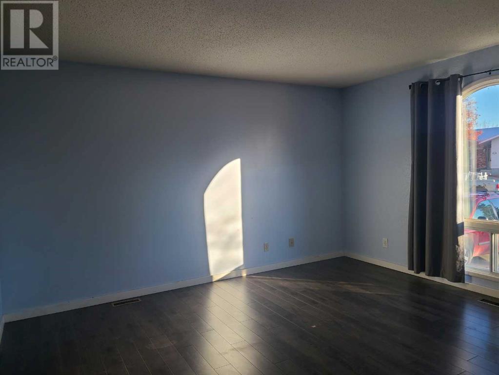 1414 53 Street Property Photo 10