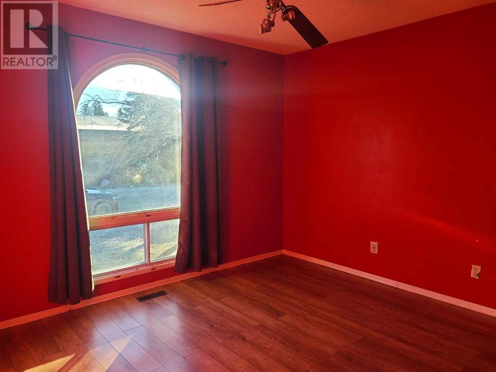 1414 53 Street Property Photo 14