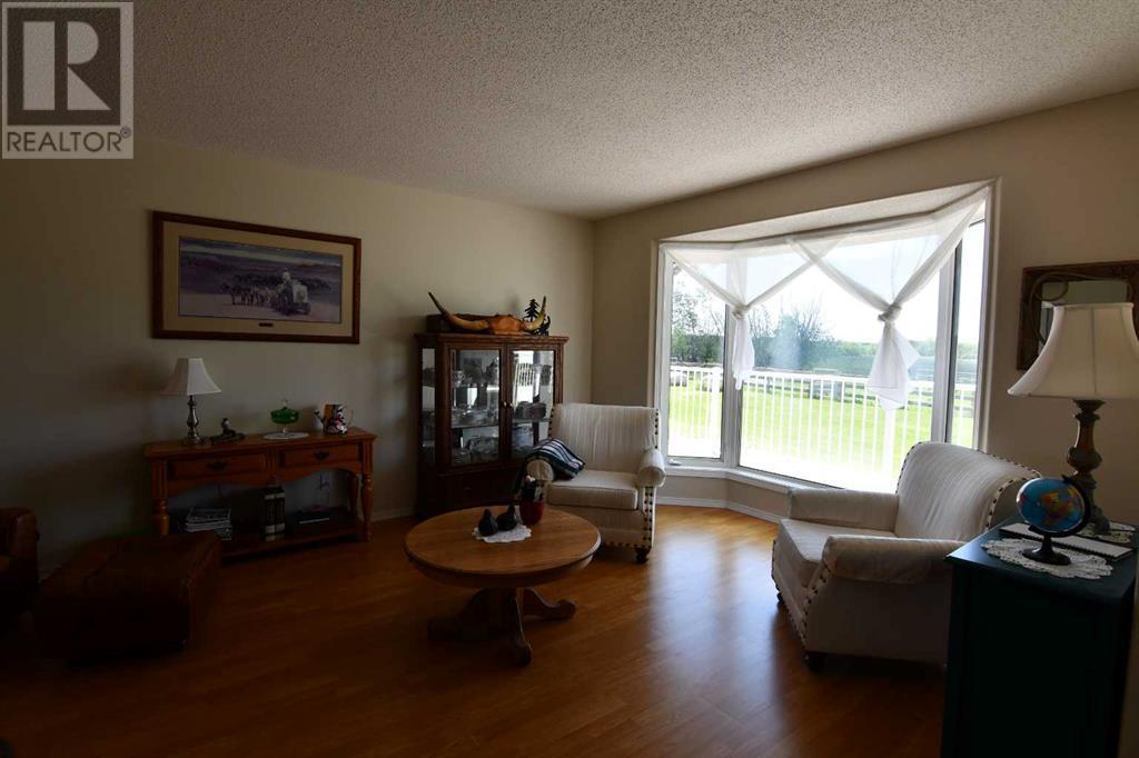 415008 Range Road 82 Property Photo 5