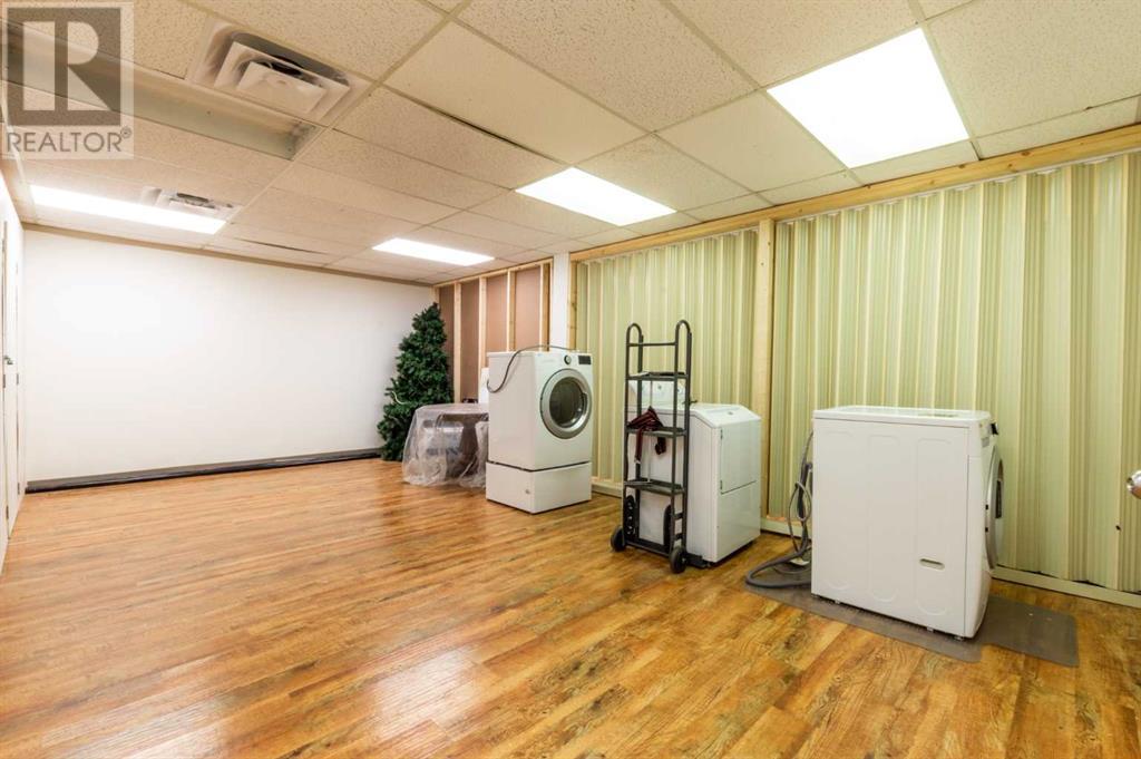 4814 49 Street Property Photo 15