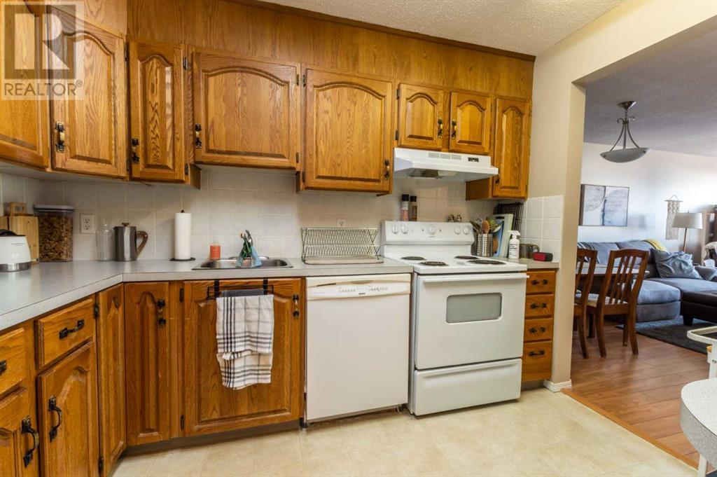 4814 49 Street Property Photo 34