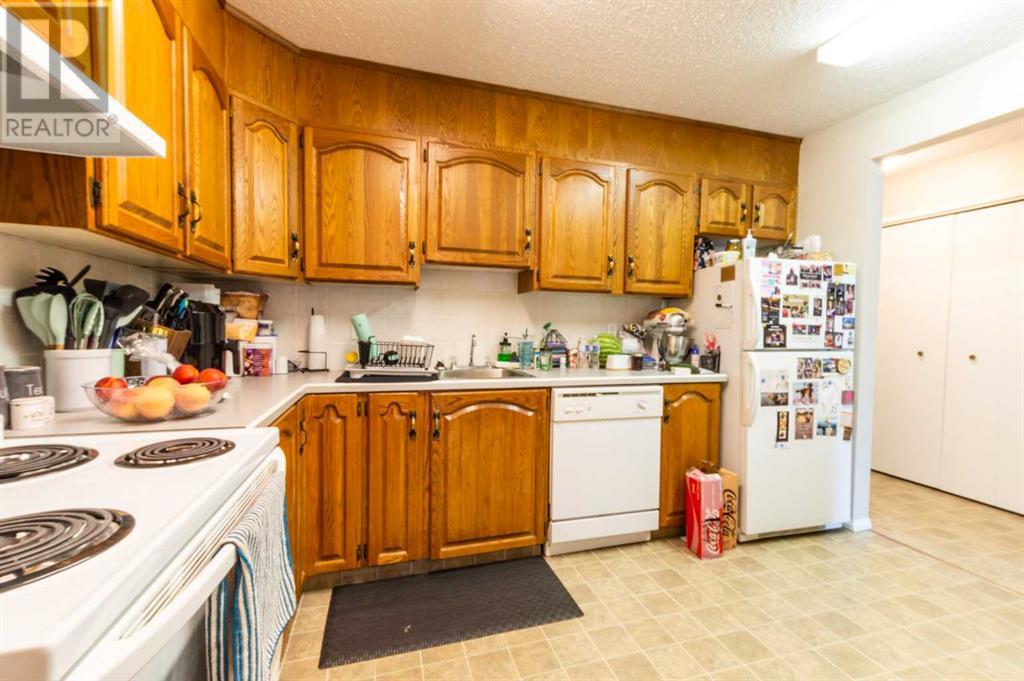4814 49 Street Property Photo 40