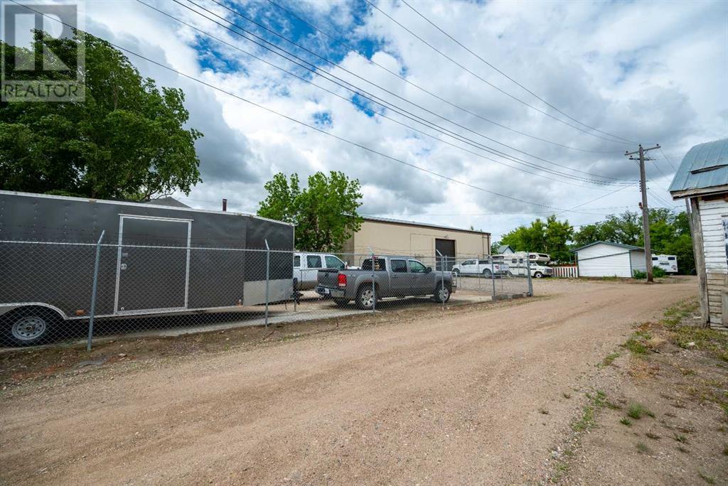 5110 50 Avenue Property Photo 4