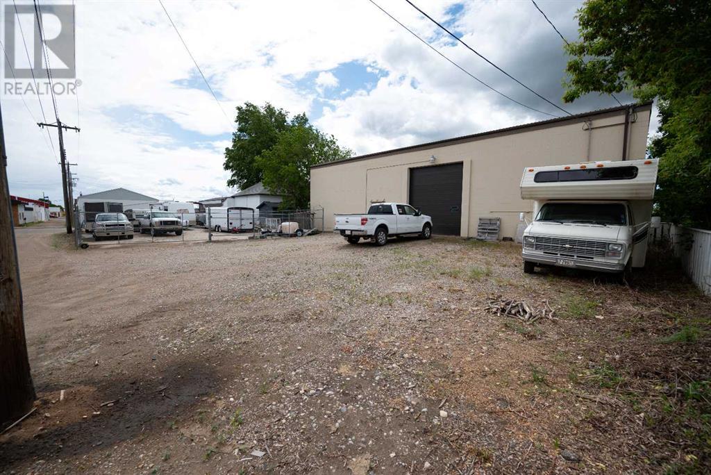 5110 50 Avenue Property Photo 6