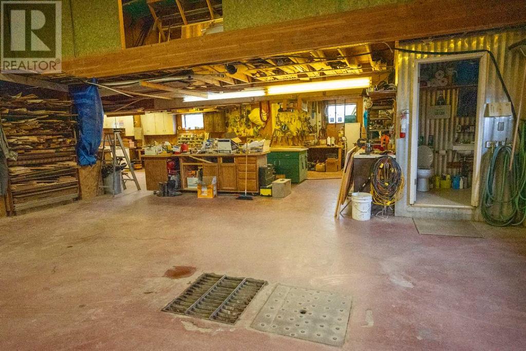 5110 50 Avenue Property Photo 11