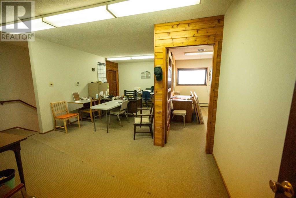 5110 50 Avenue Property Photo 15