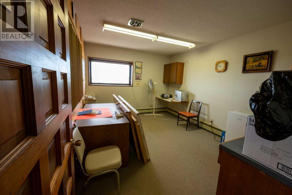 5110 50 Avenue Property Photo 18