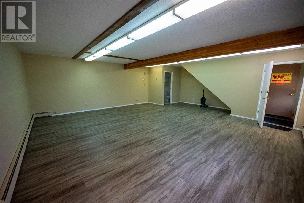 5110 50 Avenue Property Photo 22