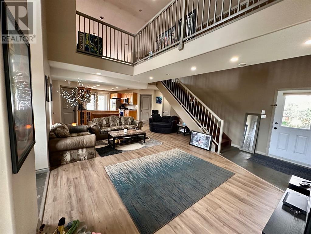 1506 42 Street Property Photo 5