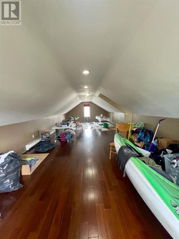 1506 42 Street Property Photo 28