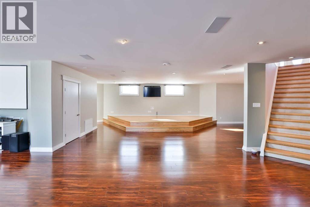 328 Railway Avenue Property Photo 6