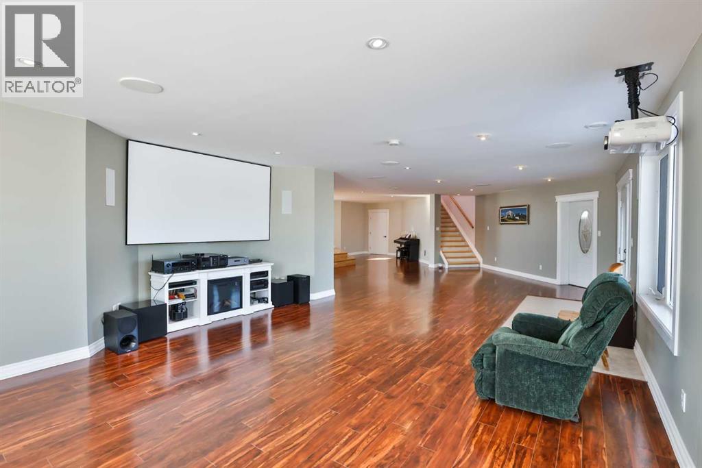 328 Railway Avenue Property Photo 8