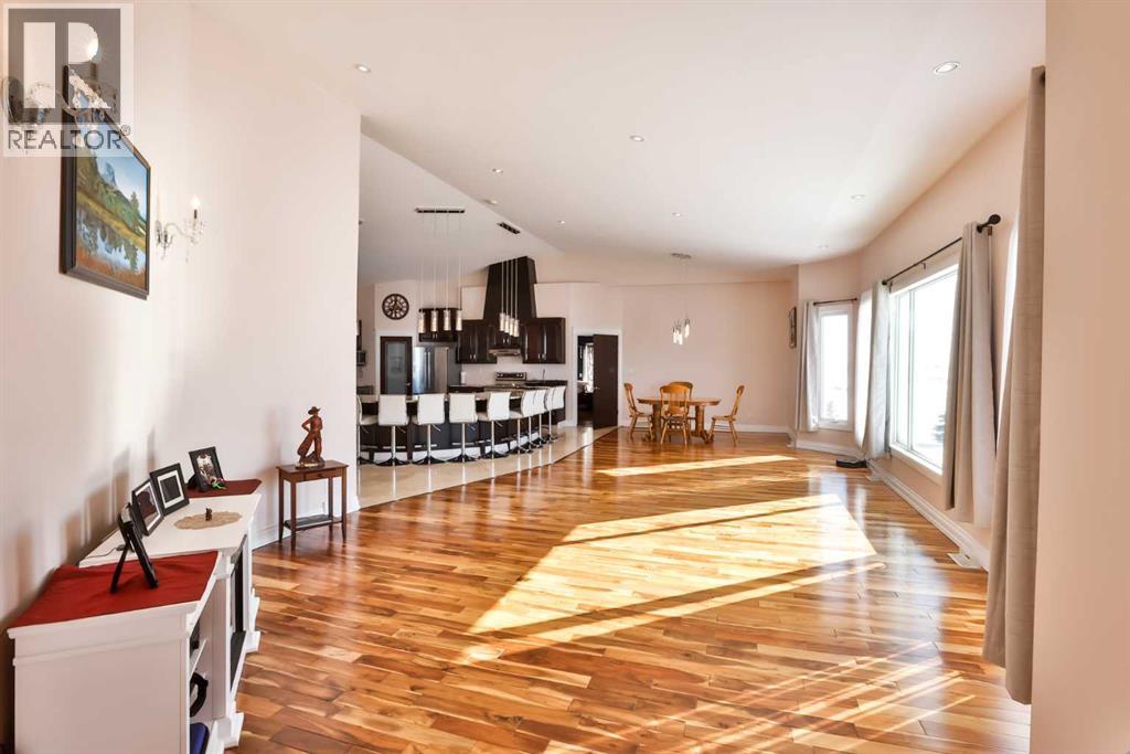 328 Railway Avenue Property Photo 15